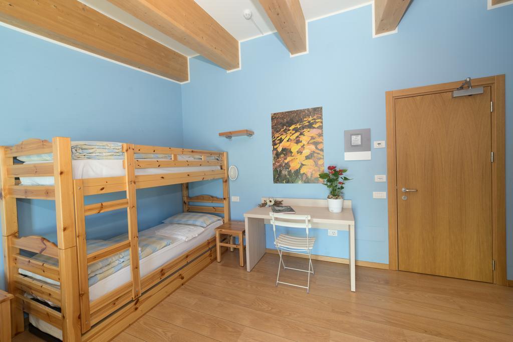 Hostel L'Ost - Ostello Di Grumes Экстерьер фото