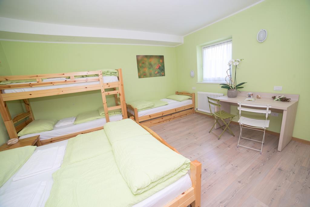 Hostel L'Ost - Ostello Di Grumes Экстерьер фото