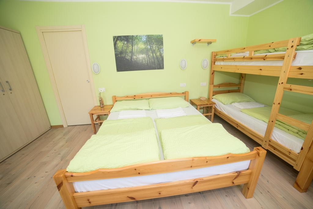 Hostel L'Ost - Ostello Di Grumes Экстерьер фото