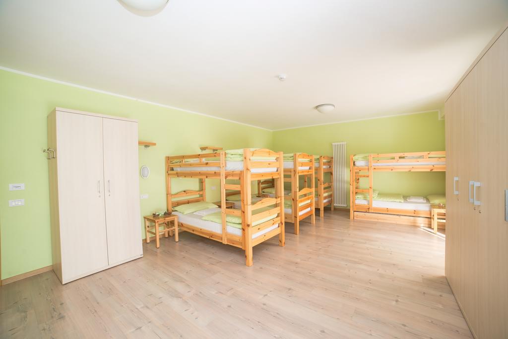 Hostel L'Ost - Ostello Di Grumes Экстерьер фото