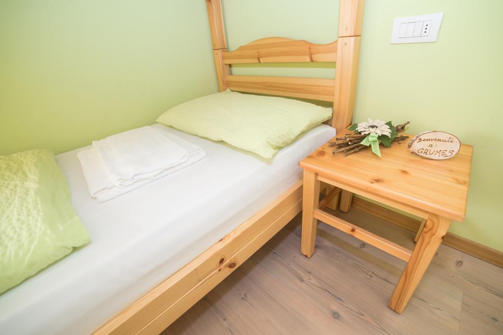 Hostel L'Ost - Ostello Di Grumes Экстерьер фото