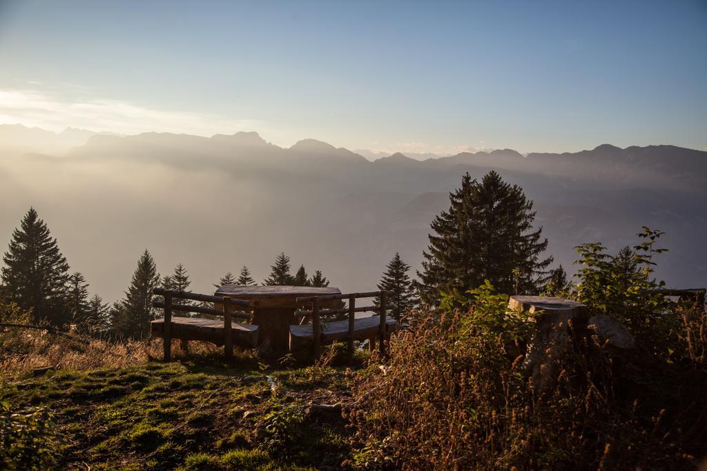 Hostel L'Ost - Ostello Di Grumes Экстерьер фото