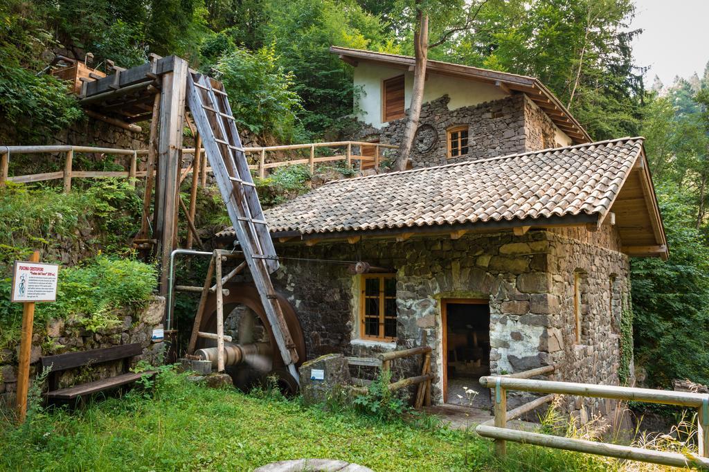 Hostel L'Ost - Ostello Di Grumes Экстерьер фото